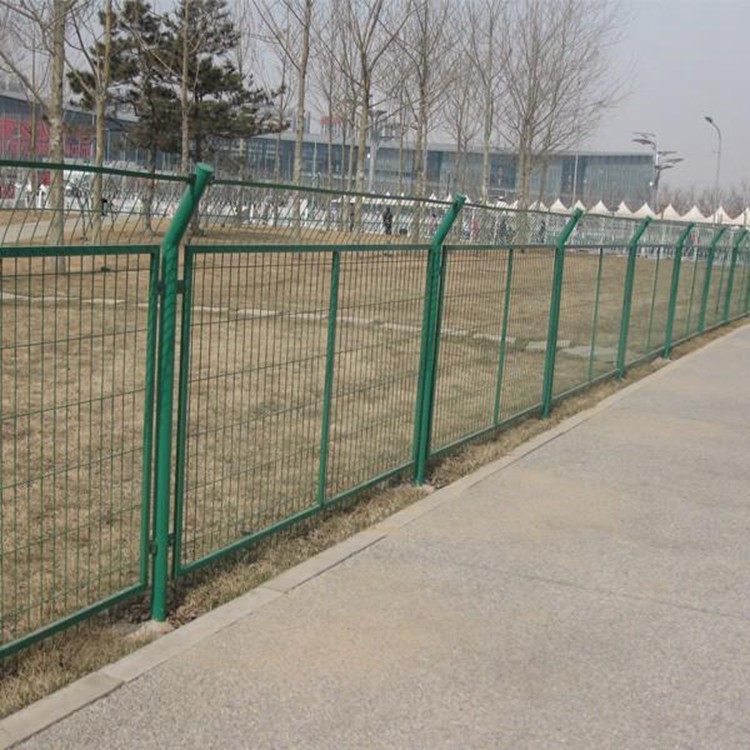 農業(yè)園圈地護欄網(wǎng) 安平縣護欄柵欄廠